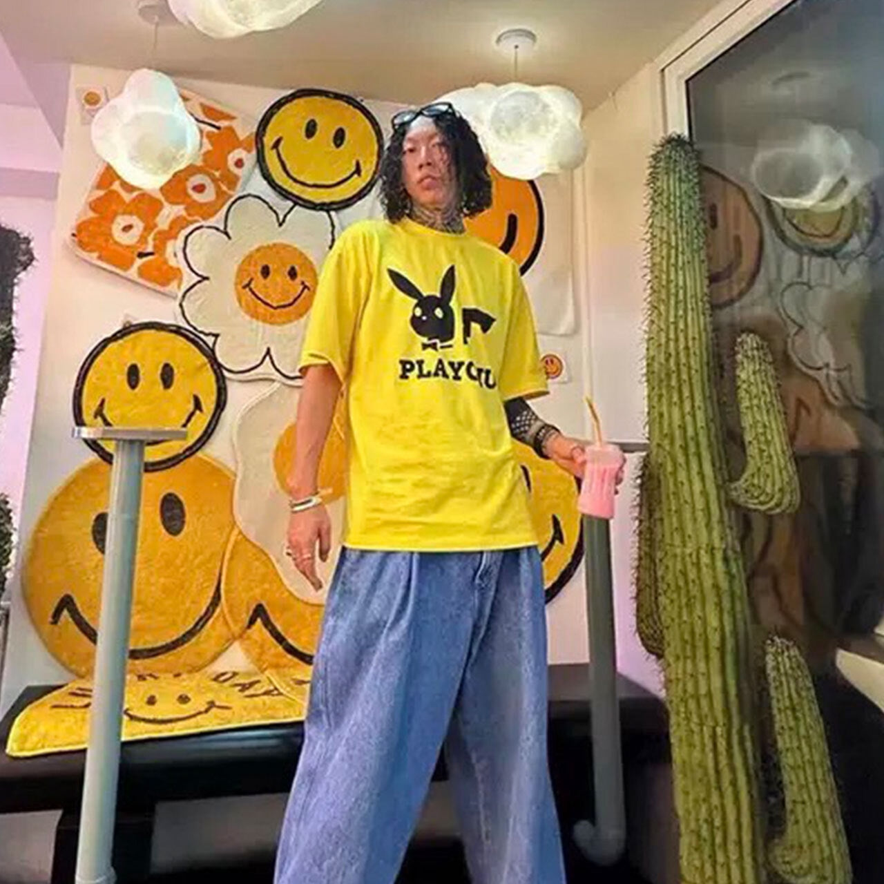 PLAYCHU Tシャツ 全2色【ご注文から2～4週間前後での発送】